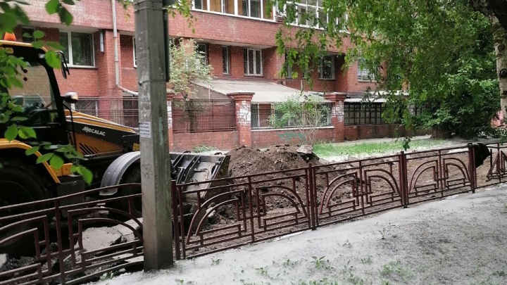Улицу Красноармейскую в Иркутске полностью закрыли для машин из-за ремонта. Где объезжать?