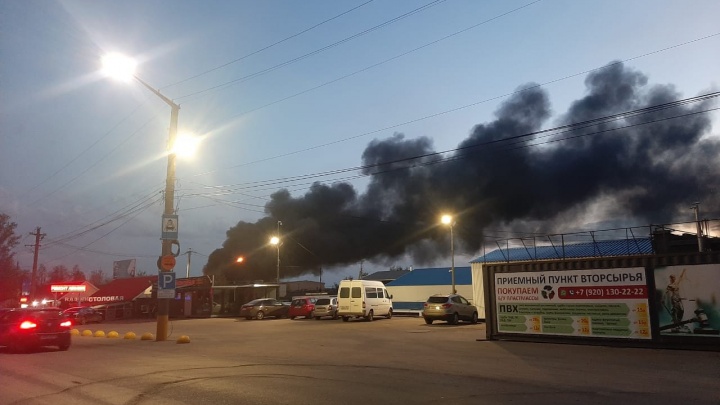 Тушили больше семи часов: в МЧС сообщили, когда справились с огнем на заводе в Ярославле