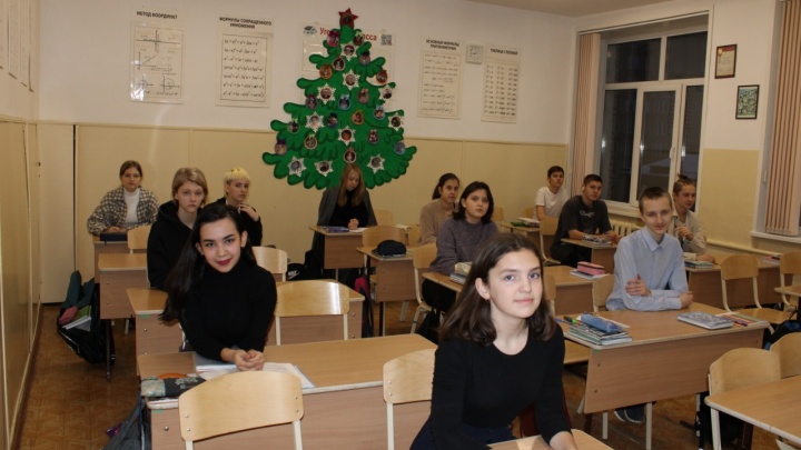 В омских школах продолжили читать лекции о безопасности в интернете — где еще можно об этом узнать
