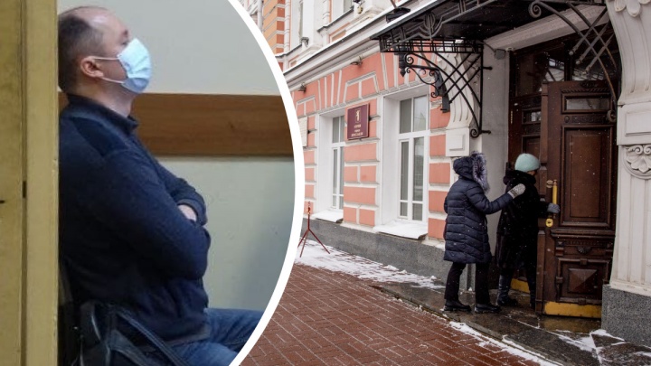 Брал еще в Люберцах: в Ярославле начался суд над бывшим советником мэра, обвиняемым во взятках