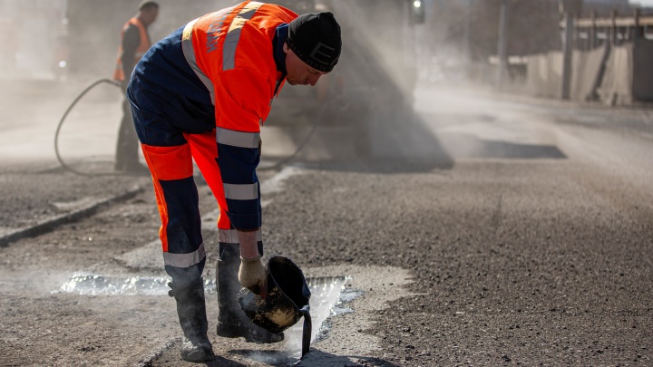«Вы за неделю сделали 1%»: мэр Новосибирска отчитал подчиненных за темпы дорожного ремонта