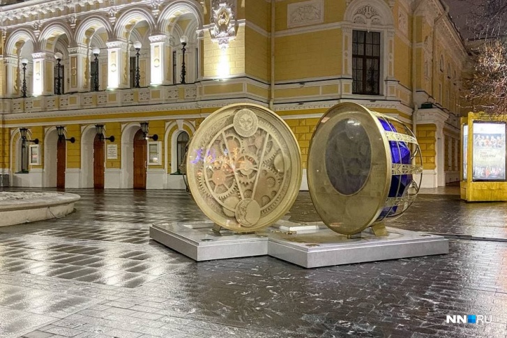 Сейчас часы не работают Сейчас часы не работают