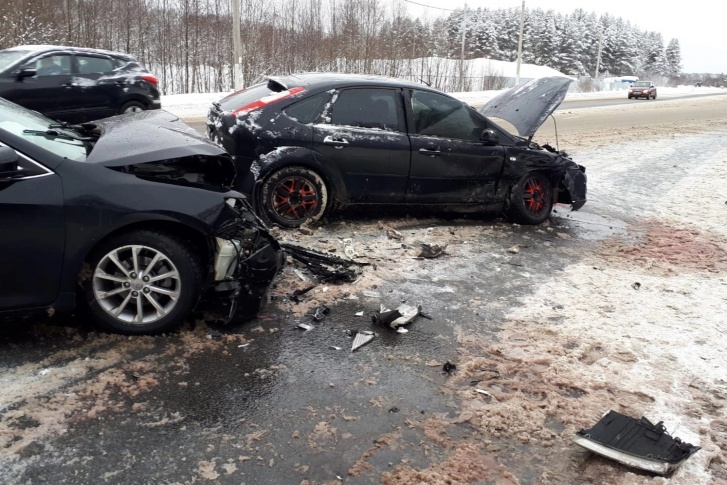 ДТП произошло на трассе в Тутаевском районе около бывшей эстакады ДТП произошло на трассе в Тутаевском районе около бывшей эстакады