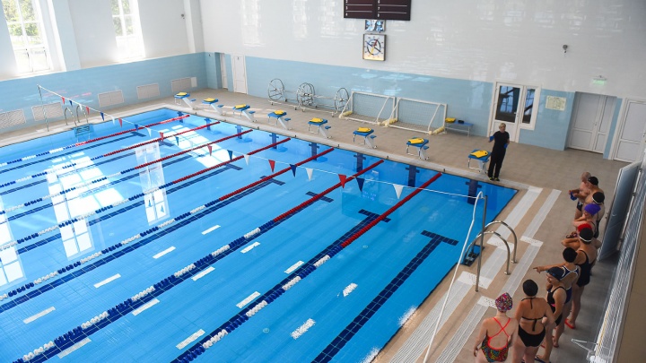 В Краснодаре в ЮМР начали принимать заявления на бесплатное плавание для первоклассников