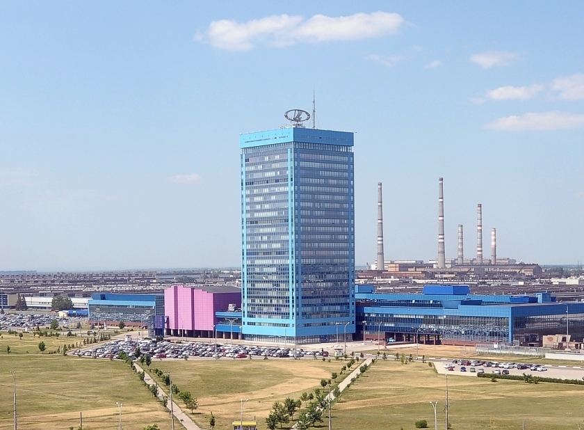 АВТОВАЗ является градообразующим предприятием Тольятти, и двадцать лет назад руководство завода хорошо освоило технологии выбивания денег из казны для исключения социального кризиса АВТОВАЗ является градообразующим предприятием Тольятти, и двадцать лет назад руководство завода хорошо освоило технологии выбивания денег из казны для исключения социального кризиса