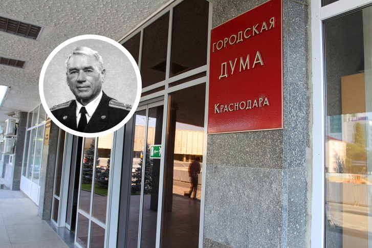 Востриков был депутатом гордумы по одномандатному избирательному округу <nobr class="_">№ 19</nobr>
