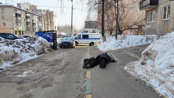 Тело мужчины обнаружено на улице Бориса Панина утром 4 марта
