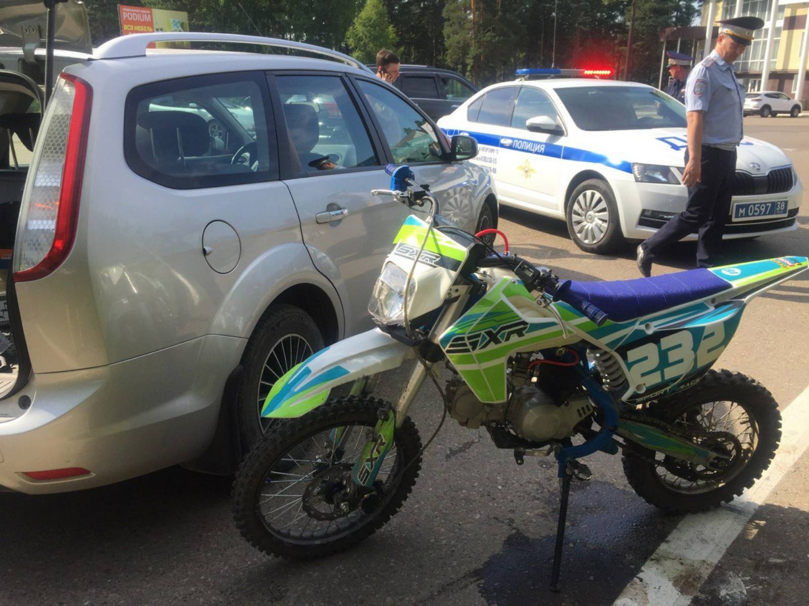 14-летний подросток на мотоцикле пострадал в ДТП с иномаркой в Ангарске