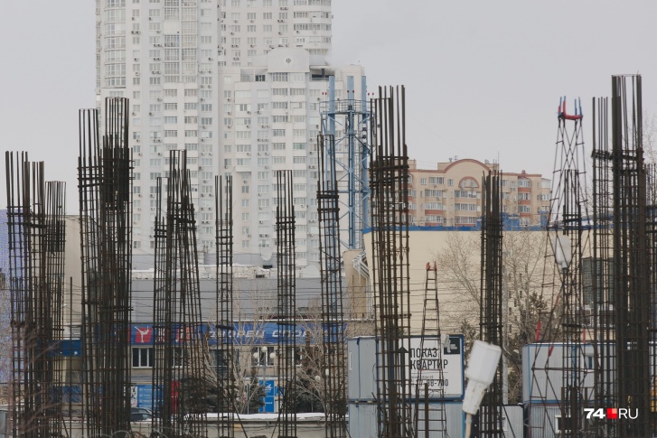 Сейчас в центре Челябинска строятся десятки домов — это жилье и офисы