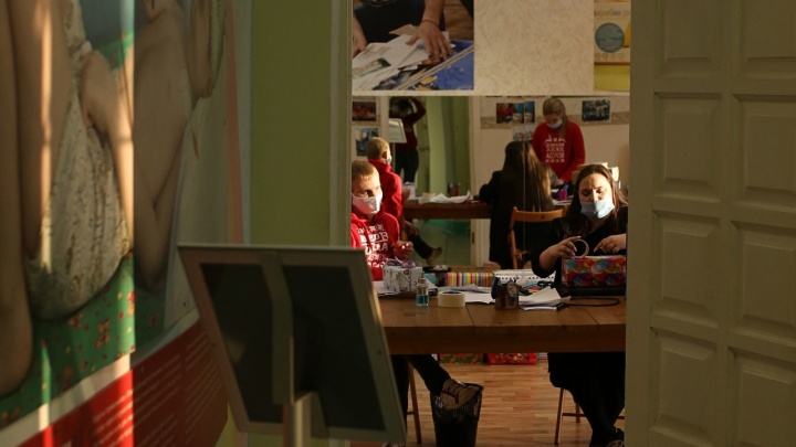 «Вместо одиночества в реанимации две недели рядом с родными»: в Прикамье умерла девочка, которой собирали деньги на транспортировку из Москвы