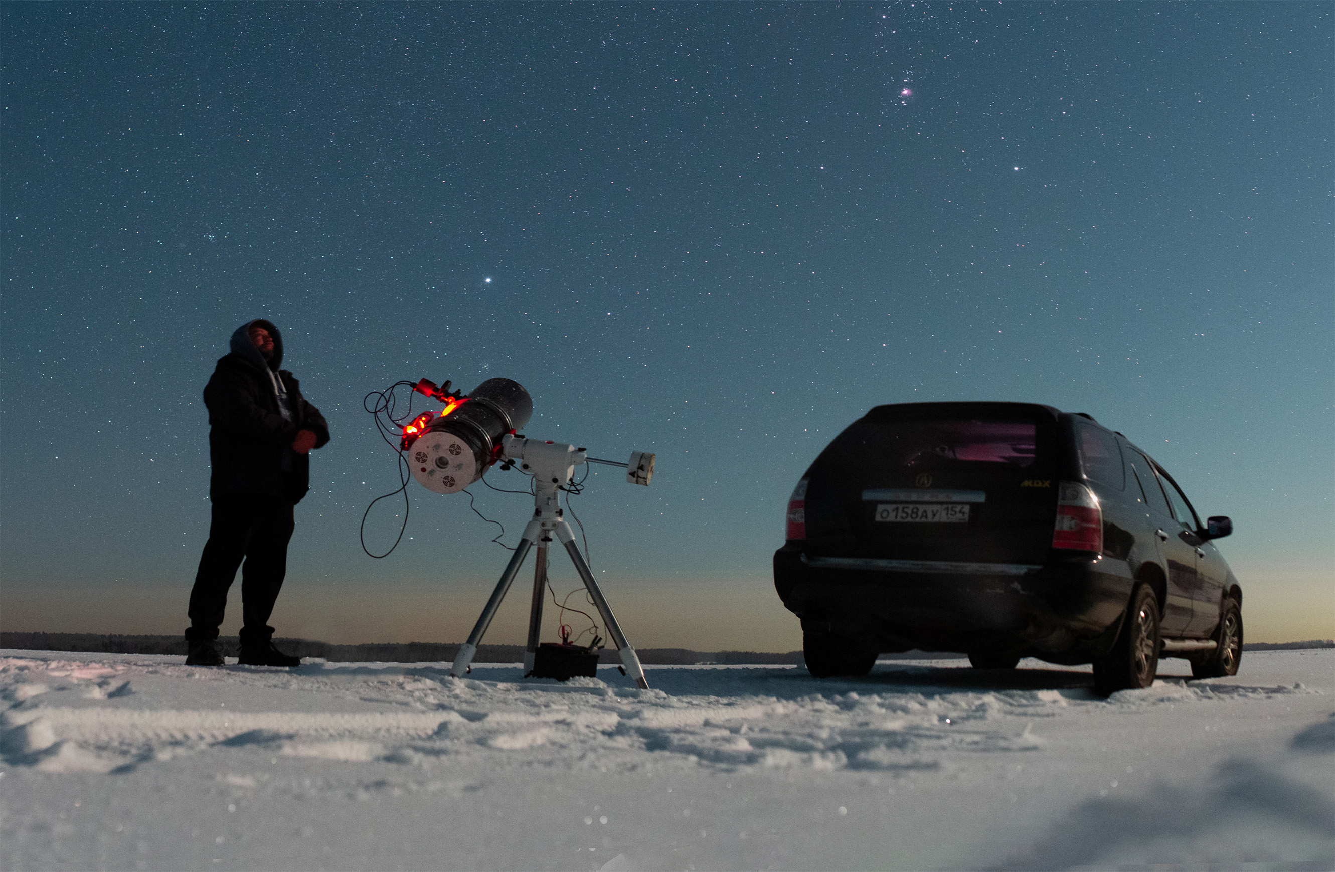 Такой телескоп Алексей мастерил сам. Он позволил крупно подснять пылевые глобулы туманности