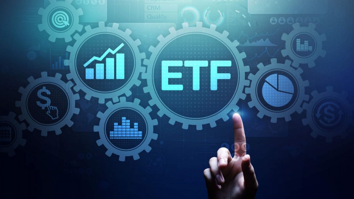 Как правильно инвестировать 100 рублей или 10 тысяч: дополнительный доход предлагают в фонде ETF