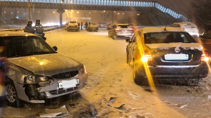 В ГИБДД рассказали подробности массовой аварии в Екатеринбурге на Объездной