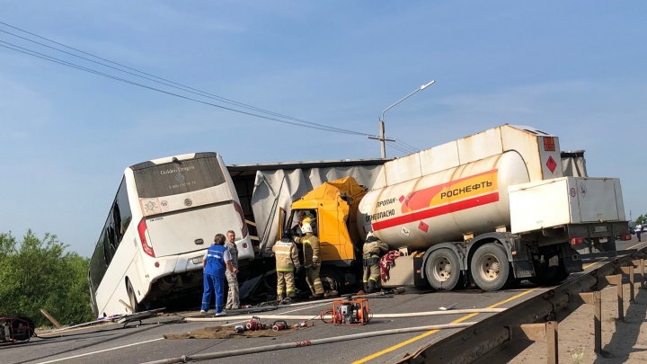 В Поморье случилась крупная авария с участием автобуса