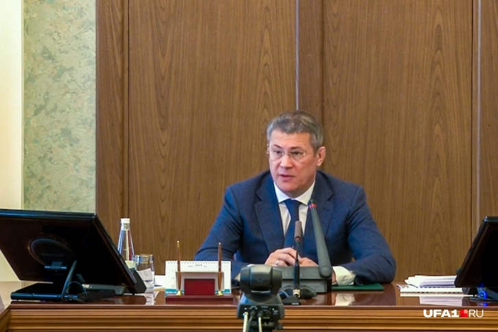 Радий Хабиров заявил, что работа с поставщиками должна строиться на принципиальной основе Радий Хабиров заявил, что работа с поставщиками должна строиться на принципиальной основе