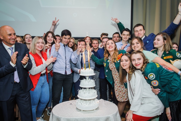 В Южно-Уральском технологическом университете студенческая жизнь наполнена интересными событиями