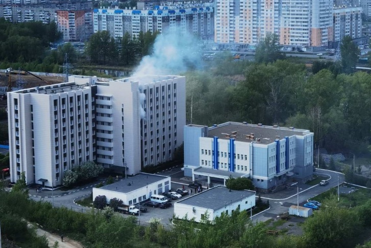 Пожар произошел на 4-м этаже общежития