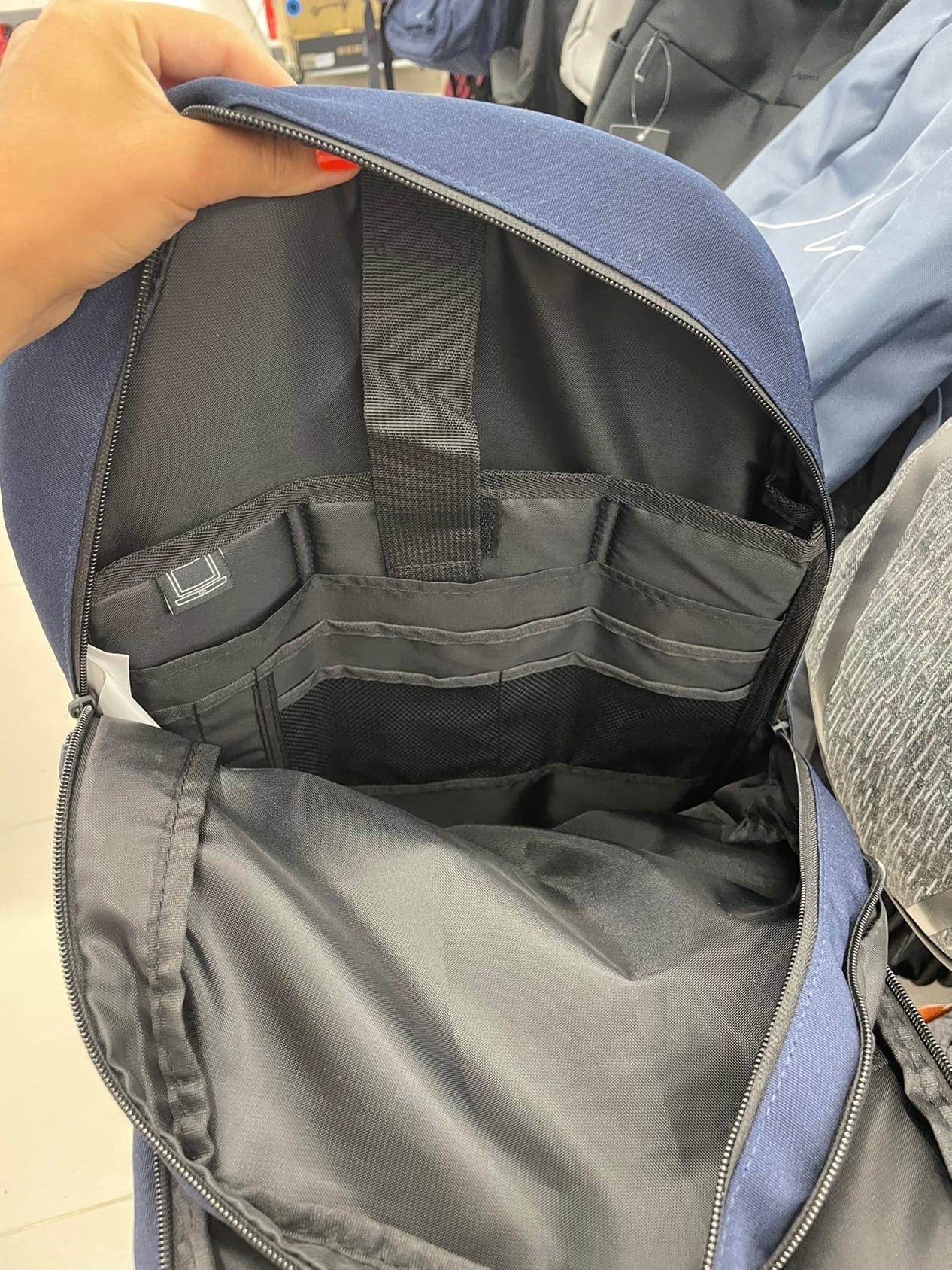 Удобный и вместительный рюкзак