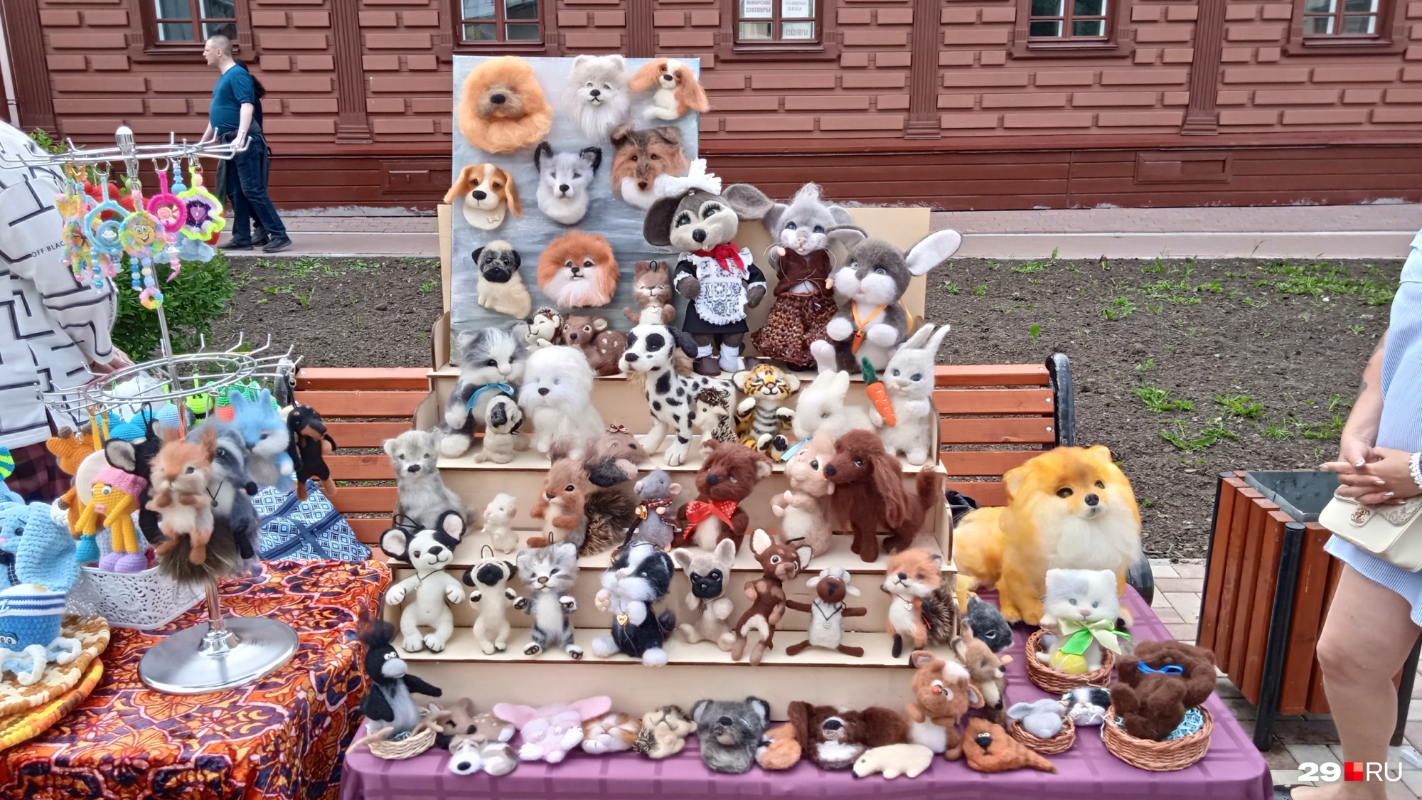 Как и всегда, много игрушек Как и всегда, много игрушек