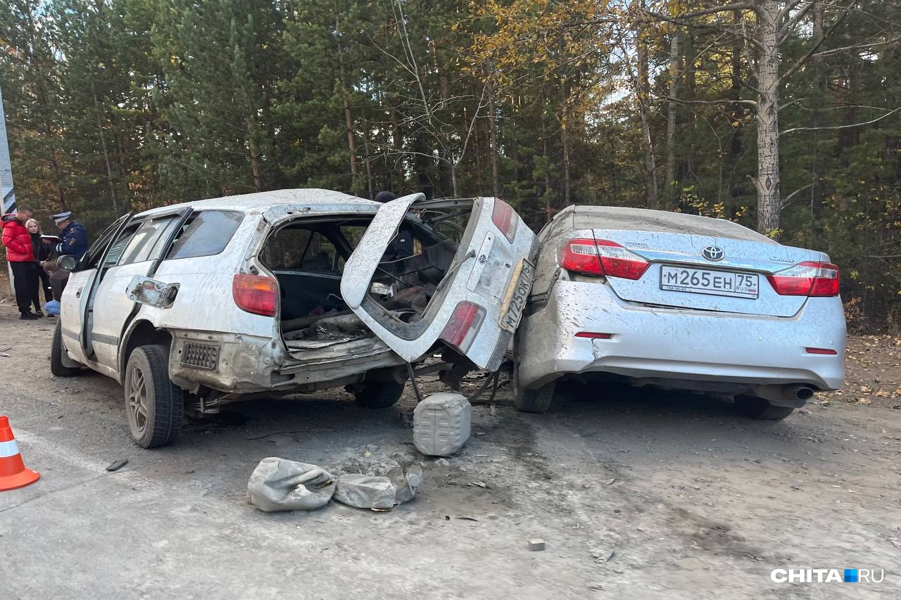 Новости сегодня последние свежие. Протаранил 9 автомобилей. Фото аварий автомобилей. Украинские машины.