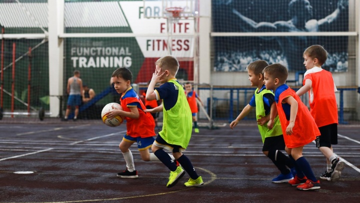 Детей от 3 лет для занятий профессиональным футболом наберёт школа «Юниор» в Чите