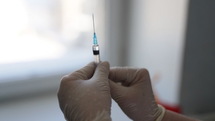 QR-коды и вакцинация для россиян стали страшнее самого коронавируса