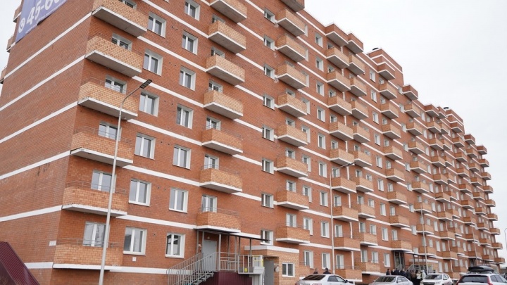 Дом для детей-сирот на 240 квартир ввели в эксплуатацию в Ленинском округе Иркутска