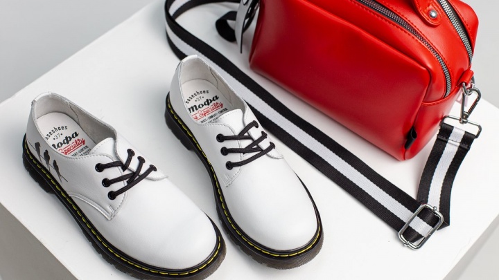 Новая коллекция ботинок, туфель и кроссовок на весну поступила в «Обувной каскад» в Чите