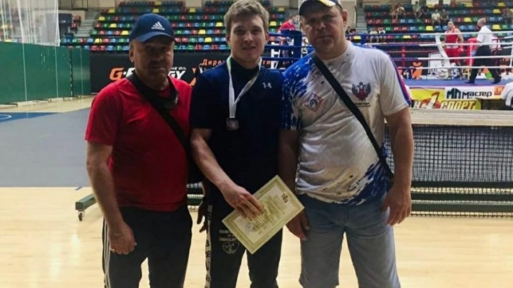 Забайкальские боксёры взяли две бронзы на чемпионате ДФО среди мужчин