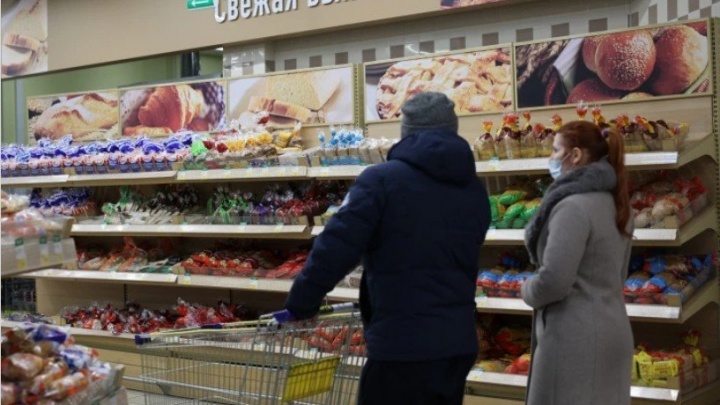 Ждать ли дефицита? Что будет с ценами на продукты в РФ из-за военной операции на Украине