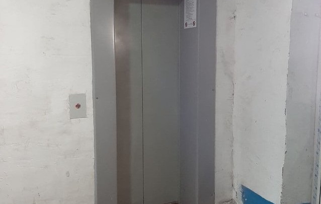 Фонд капремонта установил долгожданный лифт в девятиэтажном доме на Малой в Чите