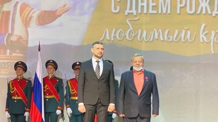 Тренер конькобежцев Разуваев получил медаль «За заслуги перед Отечеством» в Чите