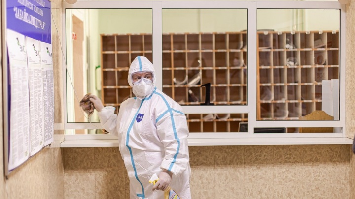 Россия будет бороться с коронавирусом, как в СССР бились с оспой — 17 лет