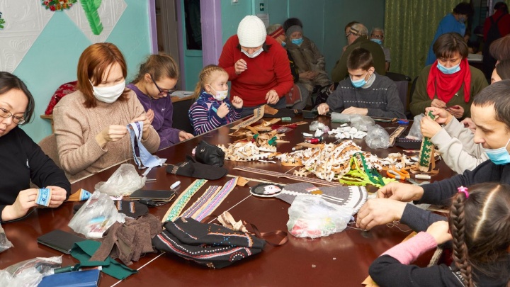 Эвенкийские украшения и предметы одежды изготовили дети на мастер-классе в Кюсть-Кемде