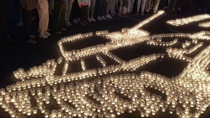 Забайкальцы выложили изображение танка Т-34 из более пяти тысяч свечей