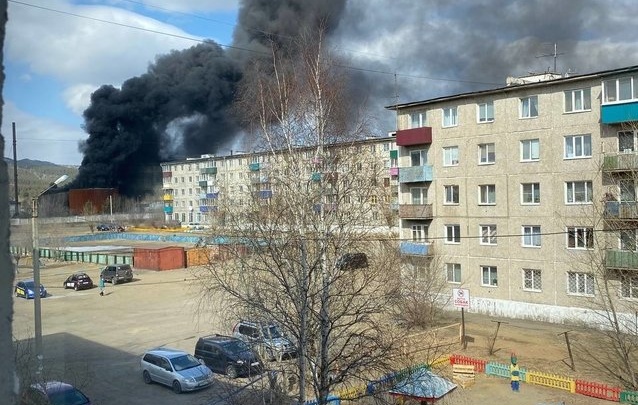 Пожар в Песчанке засняли очевидцы — видео