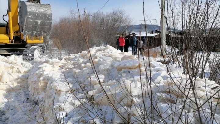Грунтовые воды подтопили 8 участков и подполье дома в забайкальском селе