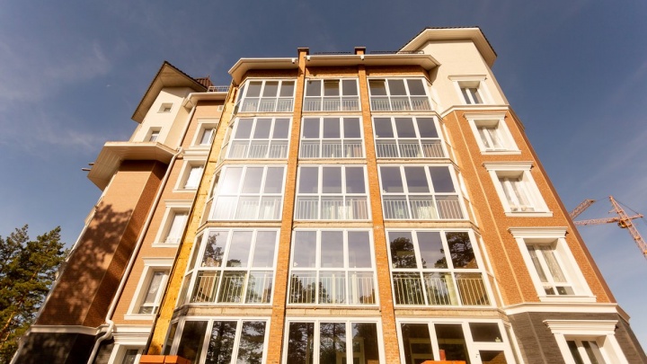 Отдельный вход и 3-метровые окна – последние квартиры на Матвеева, 10
