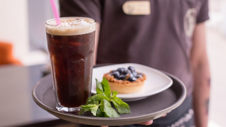 Неделя бесплатных дегустаций освежающего нитро-кофе пройдёт в Traveler’s Coffee в Чите