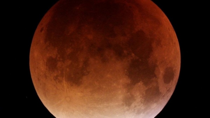 Самое длинное за 500 лет лунное затмение смогут увидеть забайкальцы 19 ноября