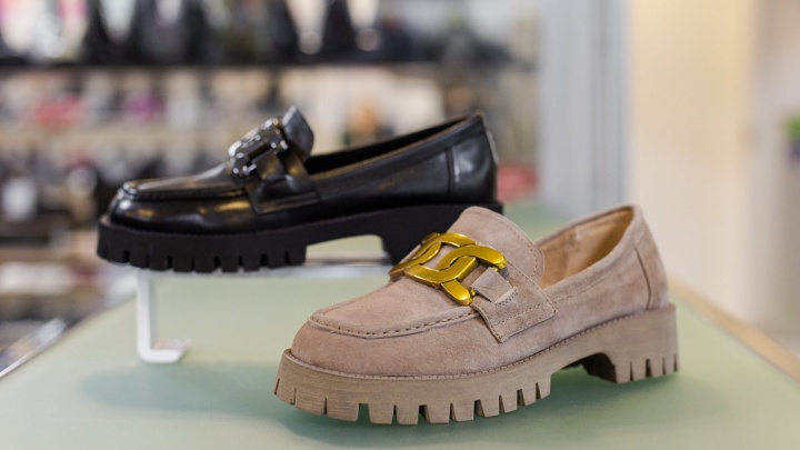 Новая коллекция туфель, лоферов и кроссовок поступила в салоны Vallenssia в Чите