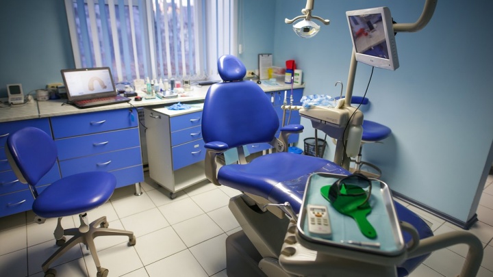 Исправлять кривые зубы начали в клинике MayStom в Чите: установка брекетов – от 35 т. р.