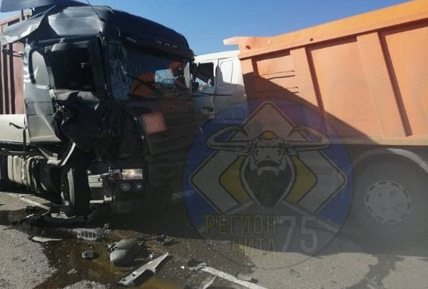 Фура и грузовик столкнулись на трассе Чита – Иркутск в Хилокском районе