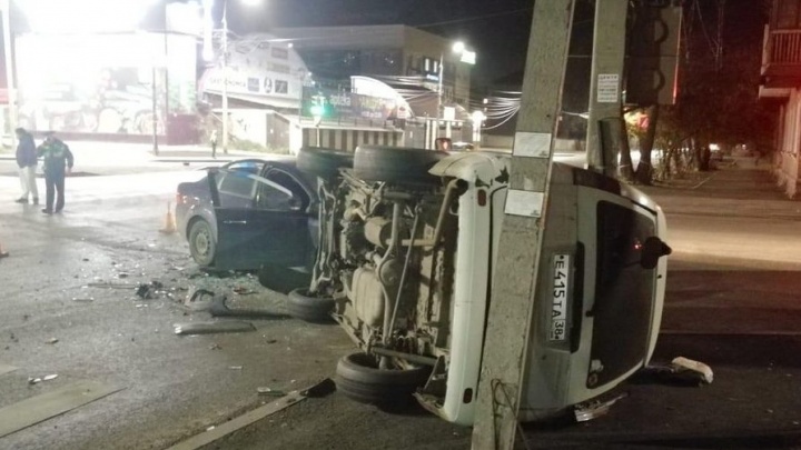 Оба водителя пострадали при столкновении Ford и Toyota в Иркутске