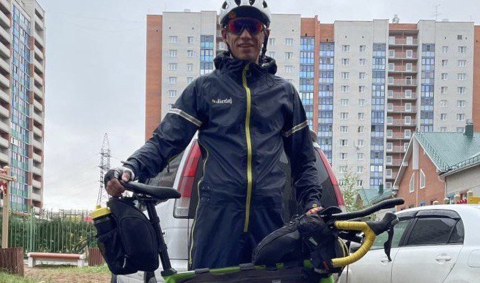 Велосипедист, который проедет 2 900 километров до Владивостока за 10 дней, выехал из Читы
