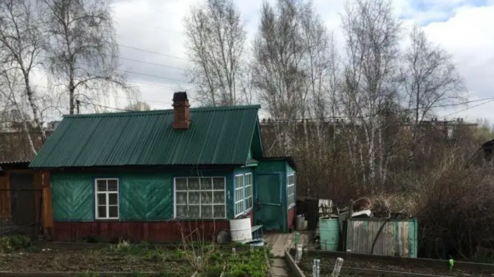 Крыжовник, печка и уличный туалет. Рейтинг самых дешёвых домов в Иркутске
