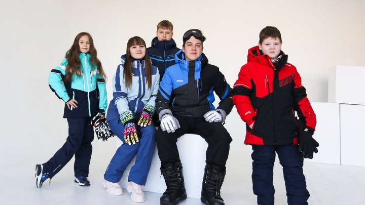 Лыжные костюмы и комбинезоны для детей и взрослых поступили в «Спортивный стиль» в Чите