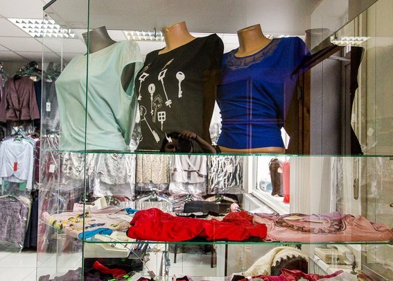 Распродажа женской одежды со скидками до 60% началась в салоне «Фея» в Чите