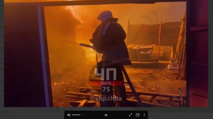 Пожар уничтожил 15 дач в кооперативе под Читой