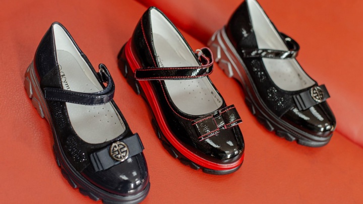 Туфли «Мэри Джейн», ботинки и лоферы поступили в магазин «Обувь для всей семьи» в Чите